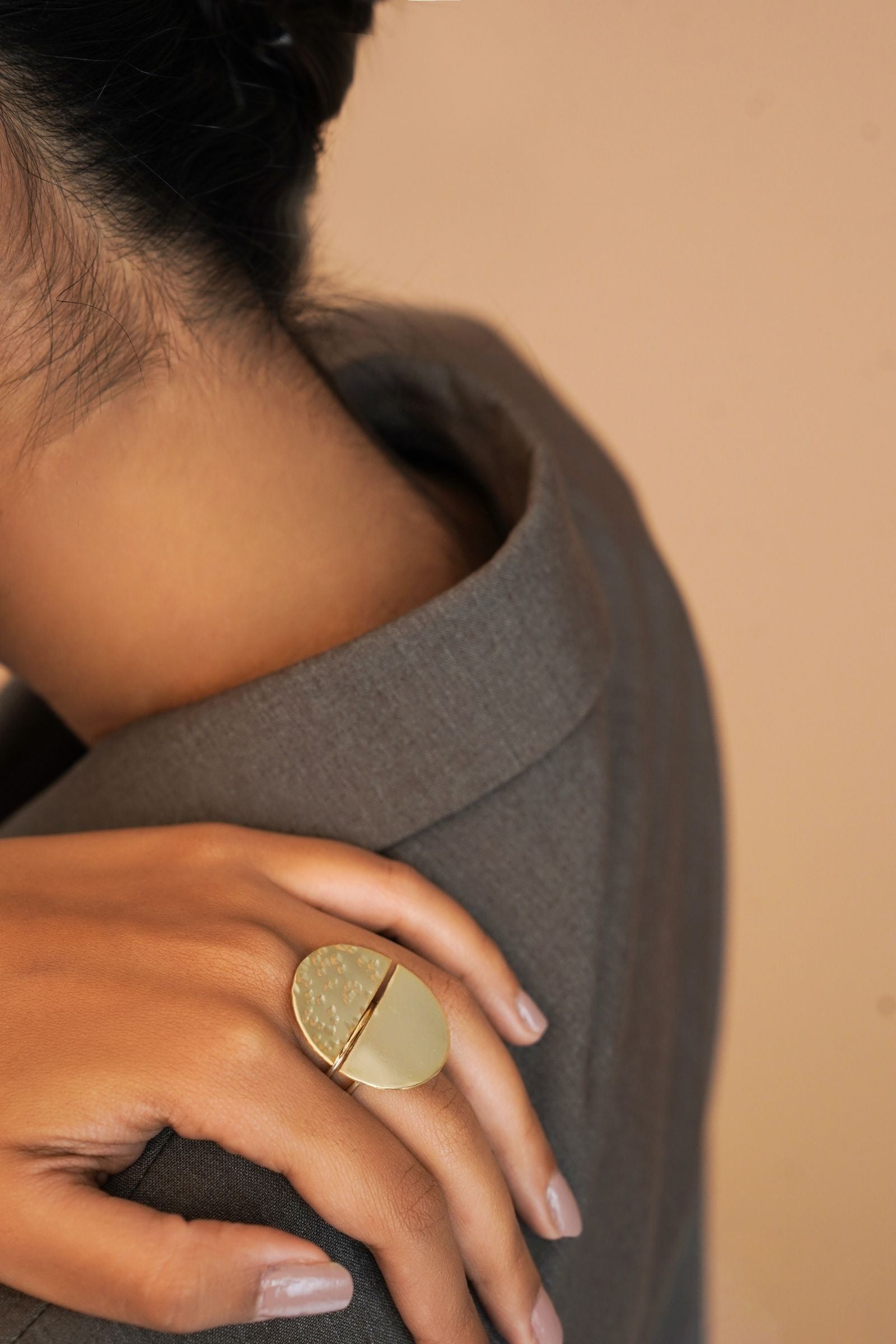 Nora Circular Statement Ring
