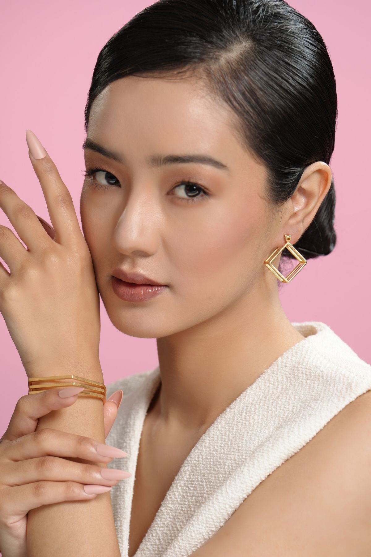 Sugar Cubes Double Sided Square 22K Hoops