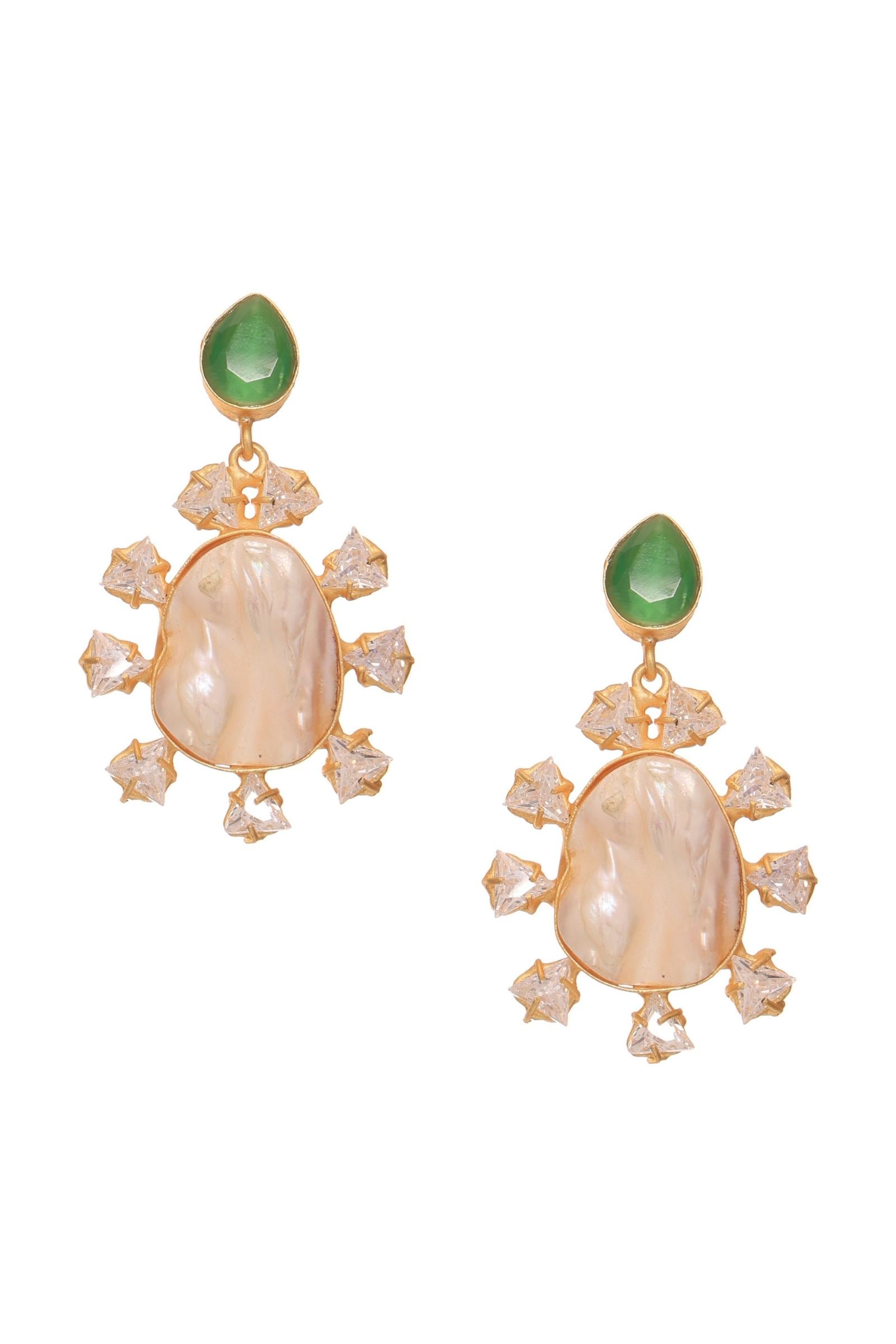 Enchanting Emerald Glow Pearl Earrings