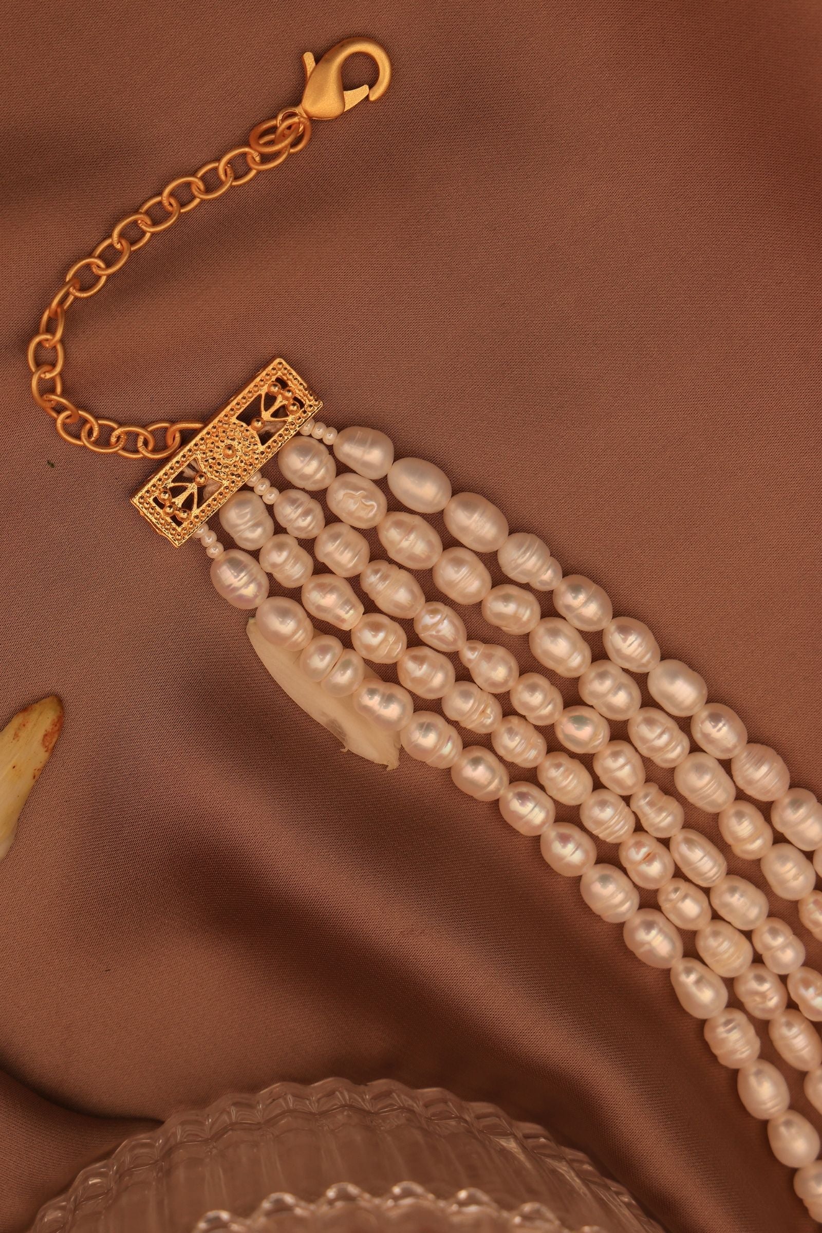 Timeless Grace Pearl Choker Necklace
