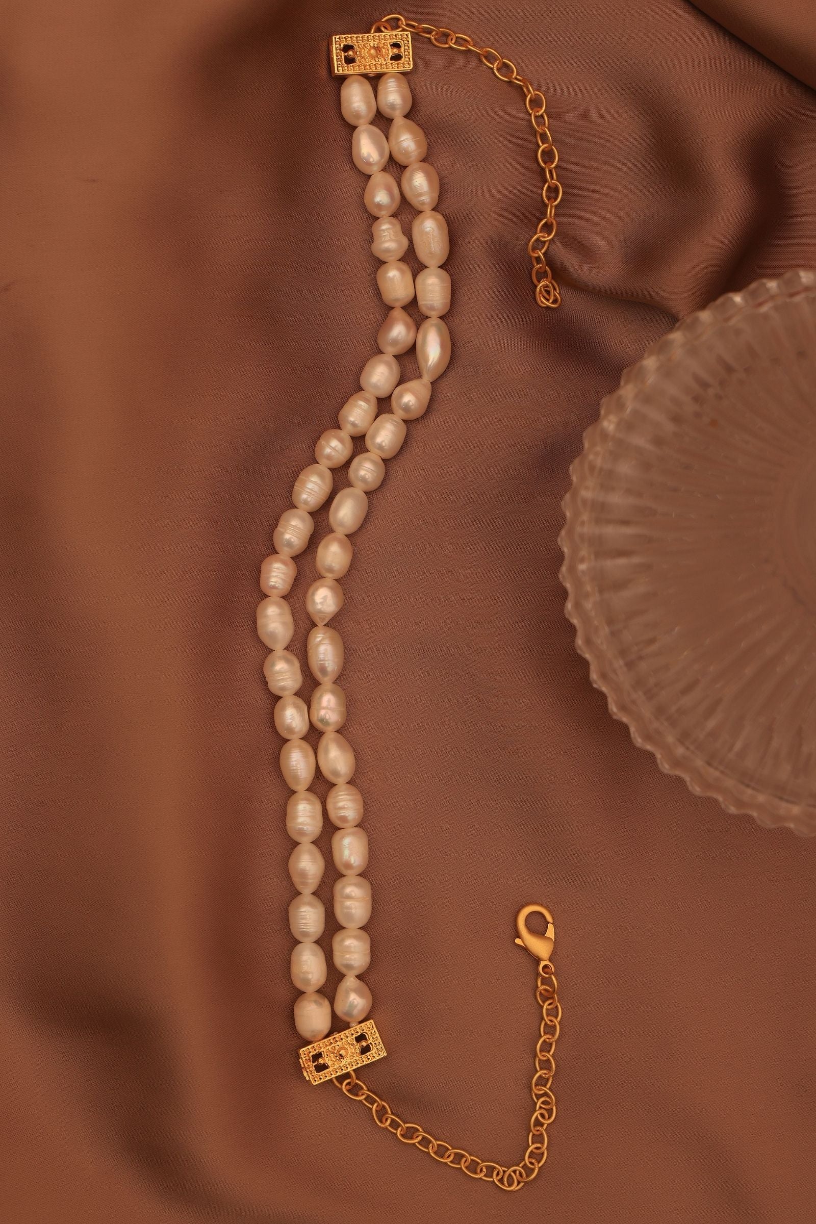 Baroque Beauty Pearl Choker