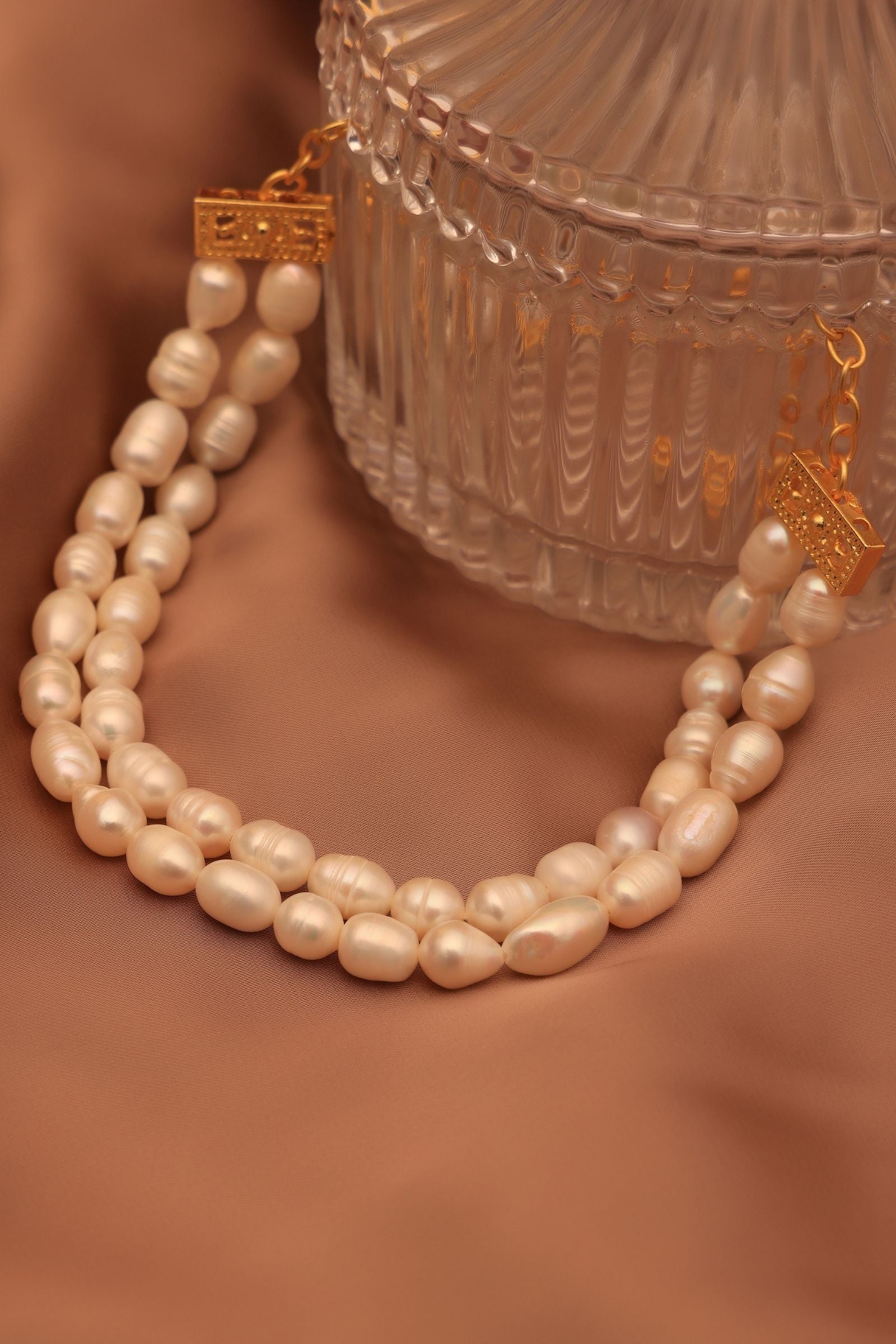 Baroque Beauty Pearl Choker
