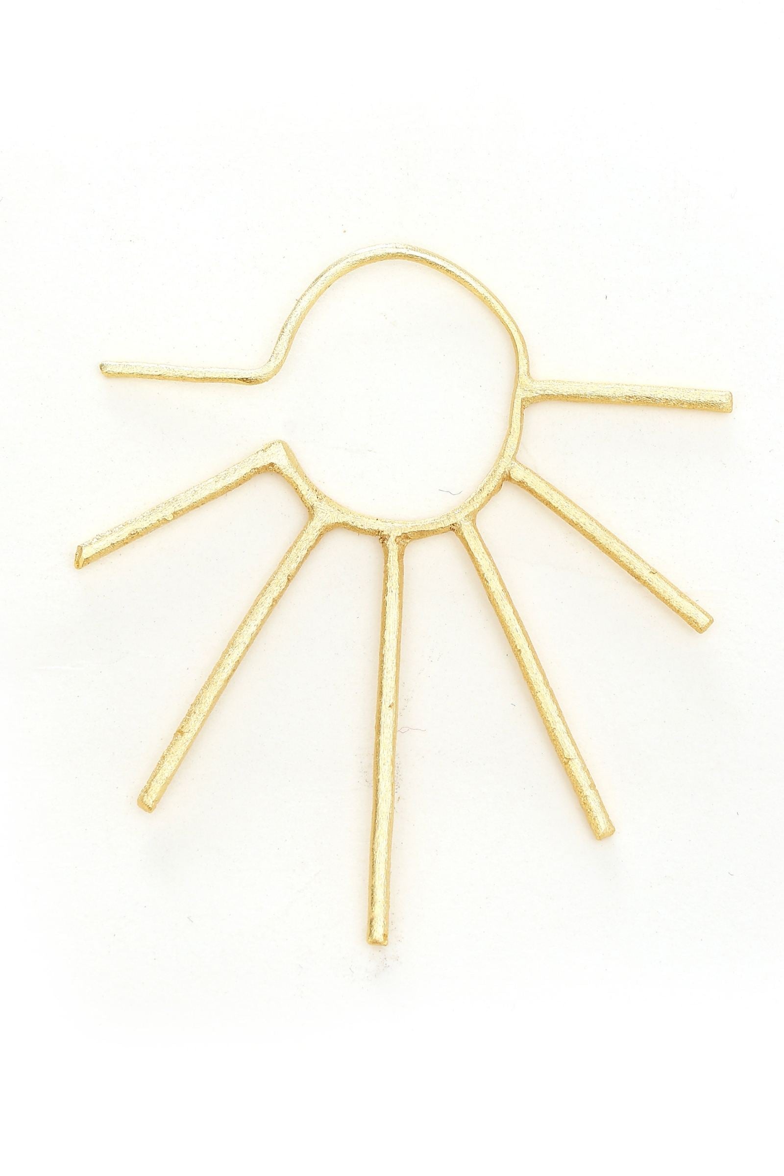 Artistic Sun Rays Gold Earring