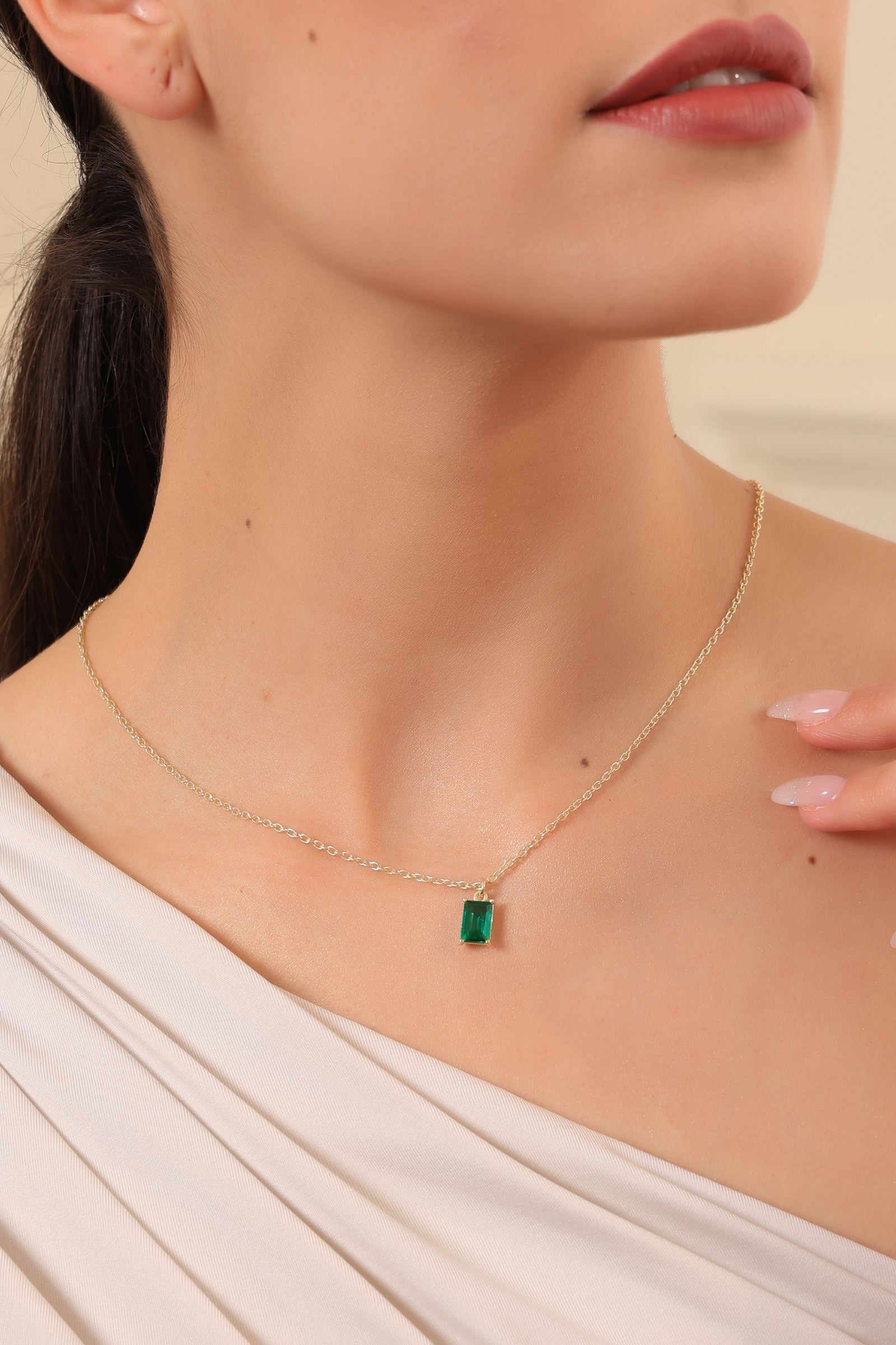 Emerald Pendant Necklace