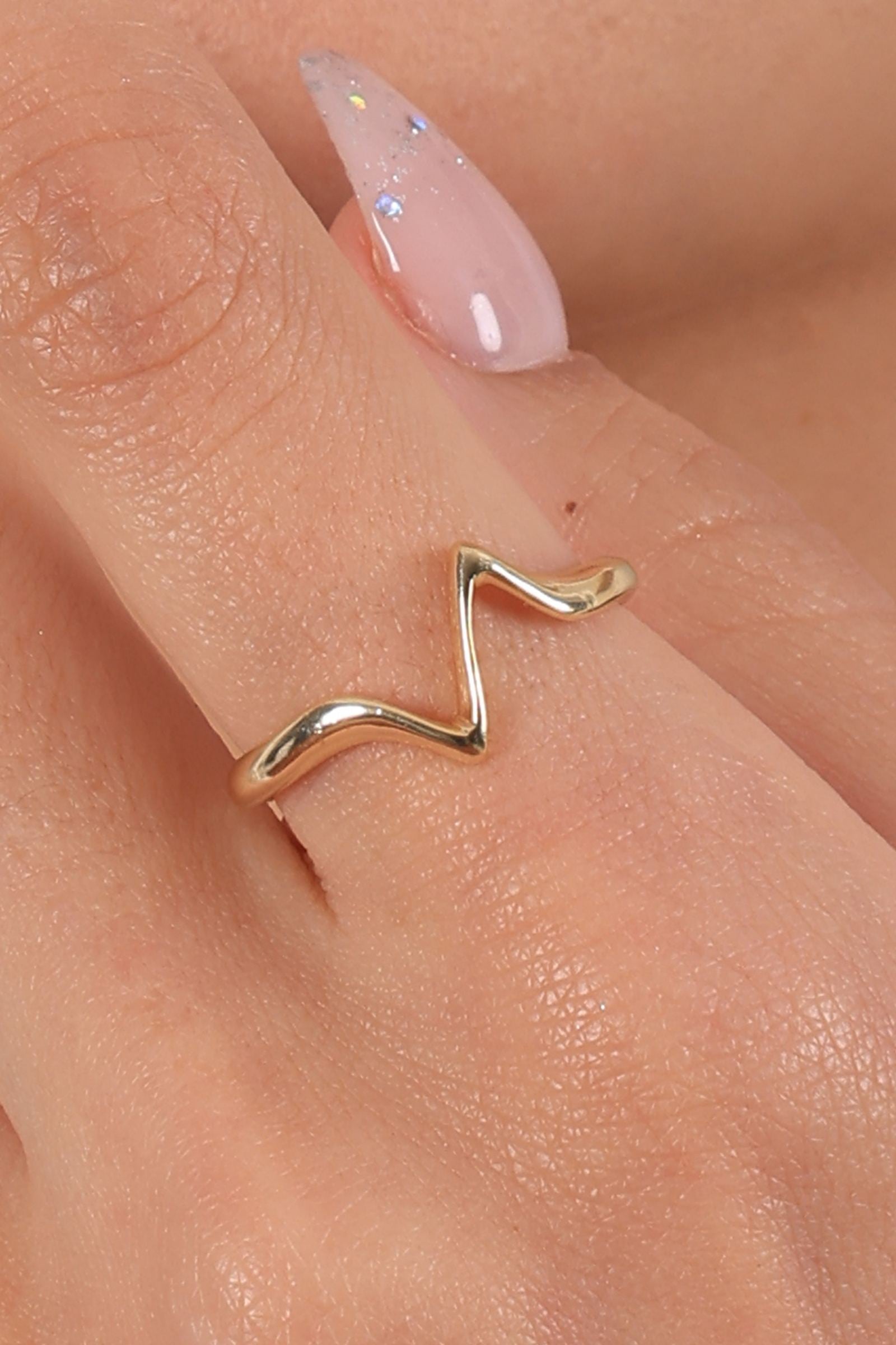 Gold Heartbeat Ring