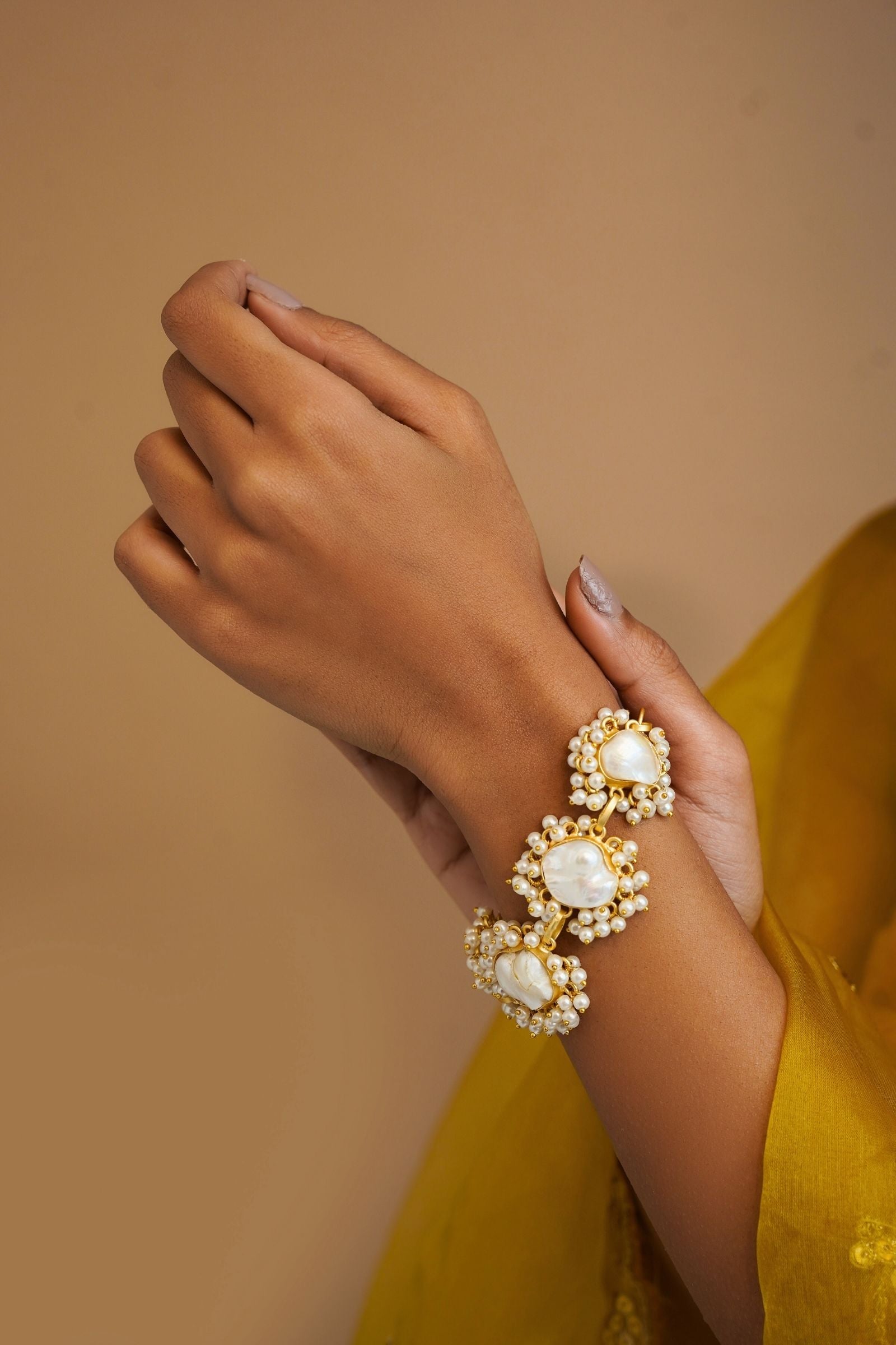 Gauhar Bracelet- Three Pearl