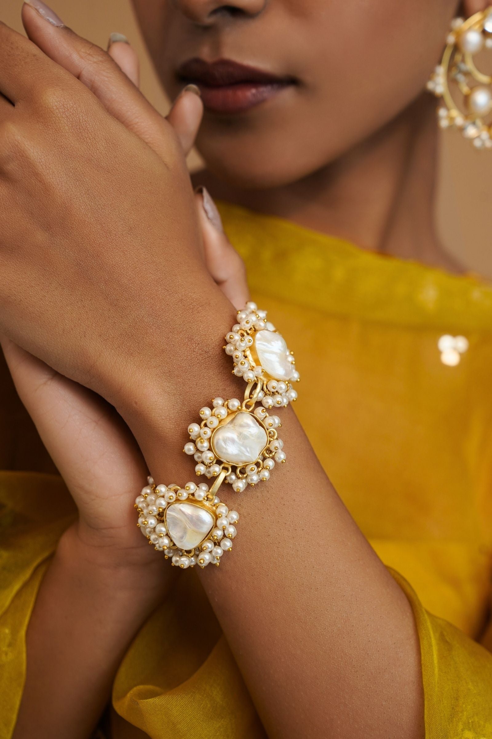 Gauhar Bracelet- Three Pearl