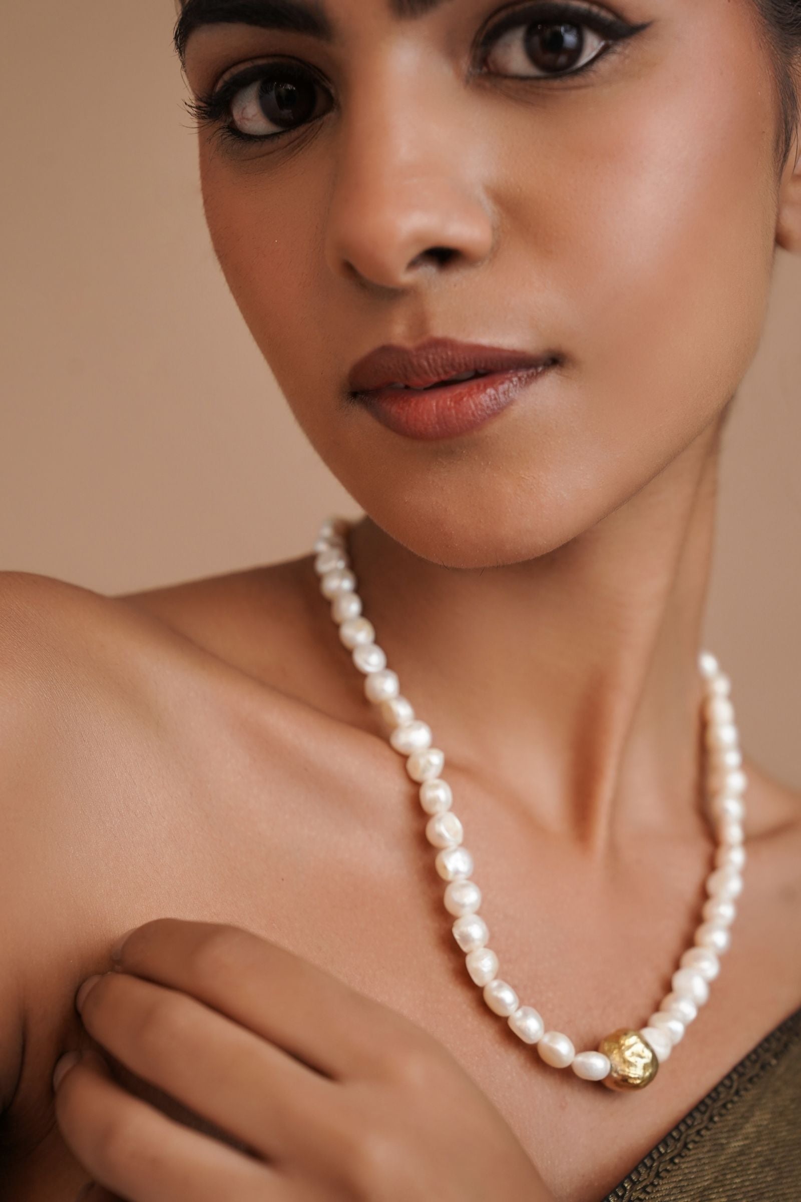 Eternal Pearl Gold Necklace