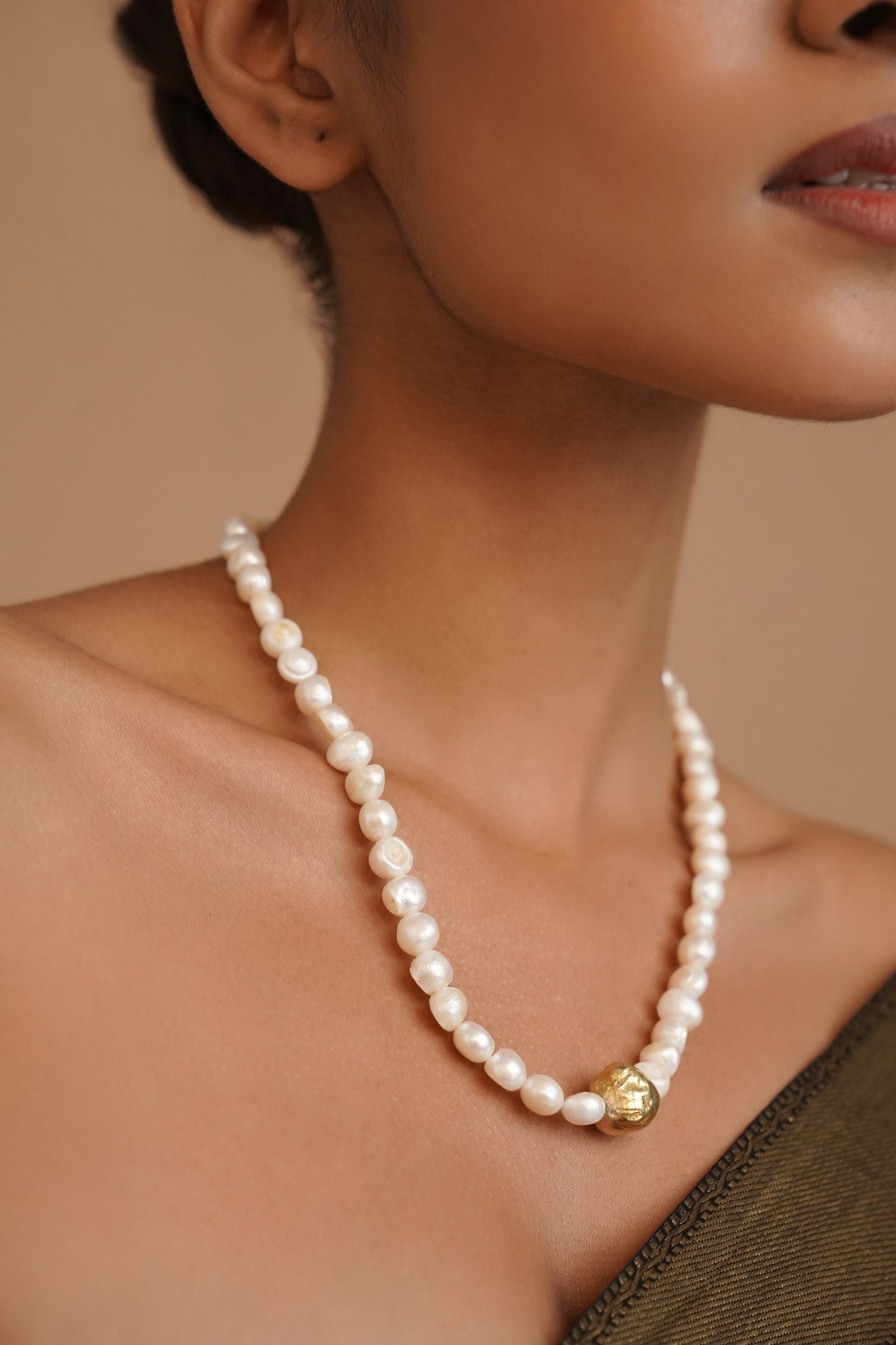 Eternal Pearl Gold Necklace