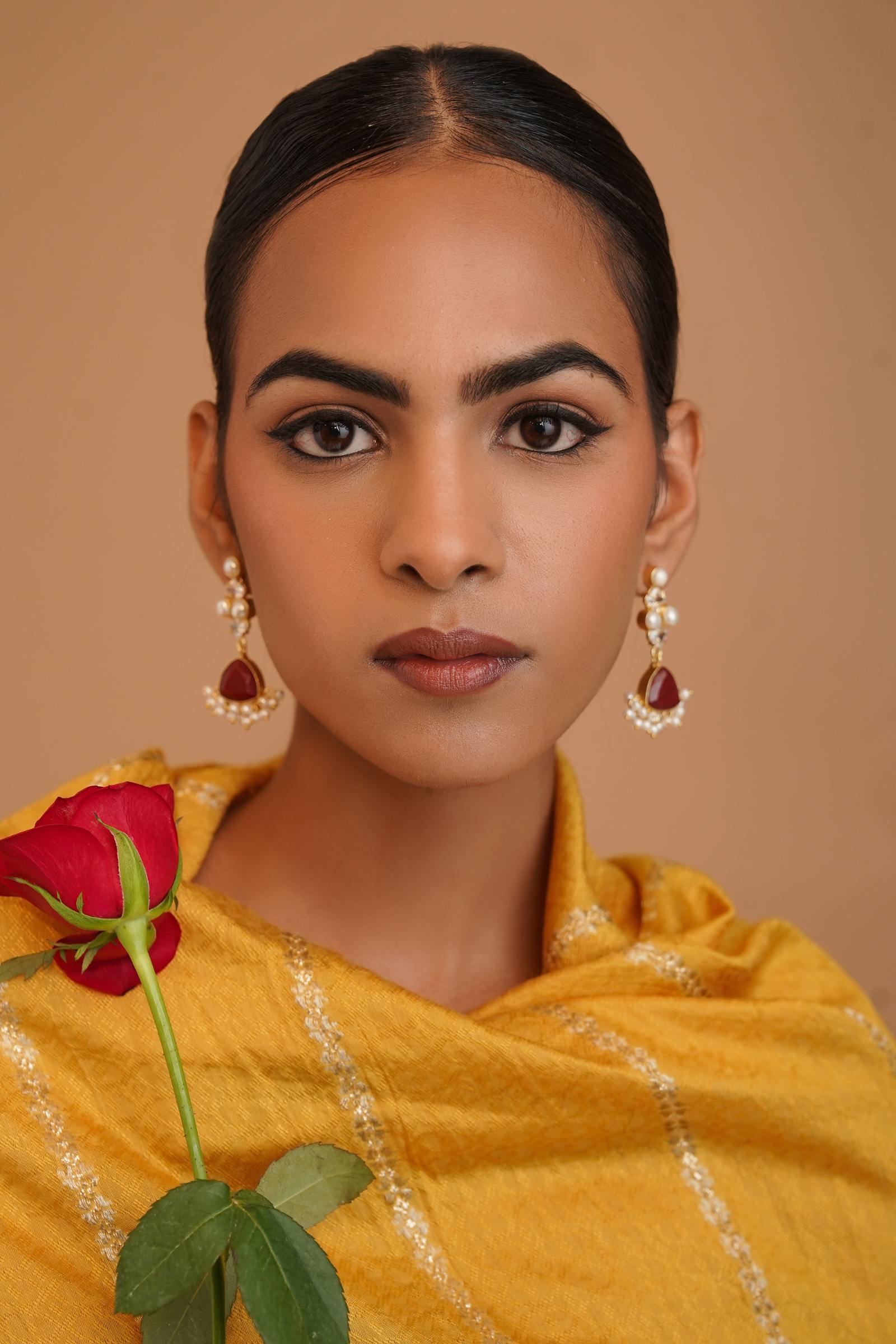 Gauhar Earring- Red Onyx