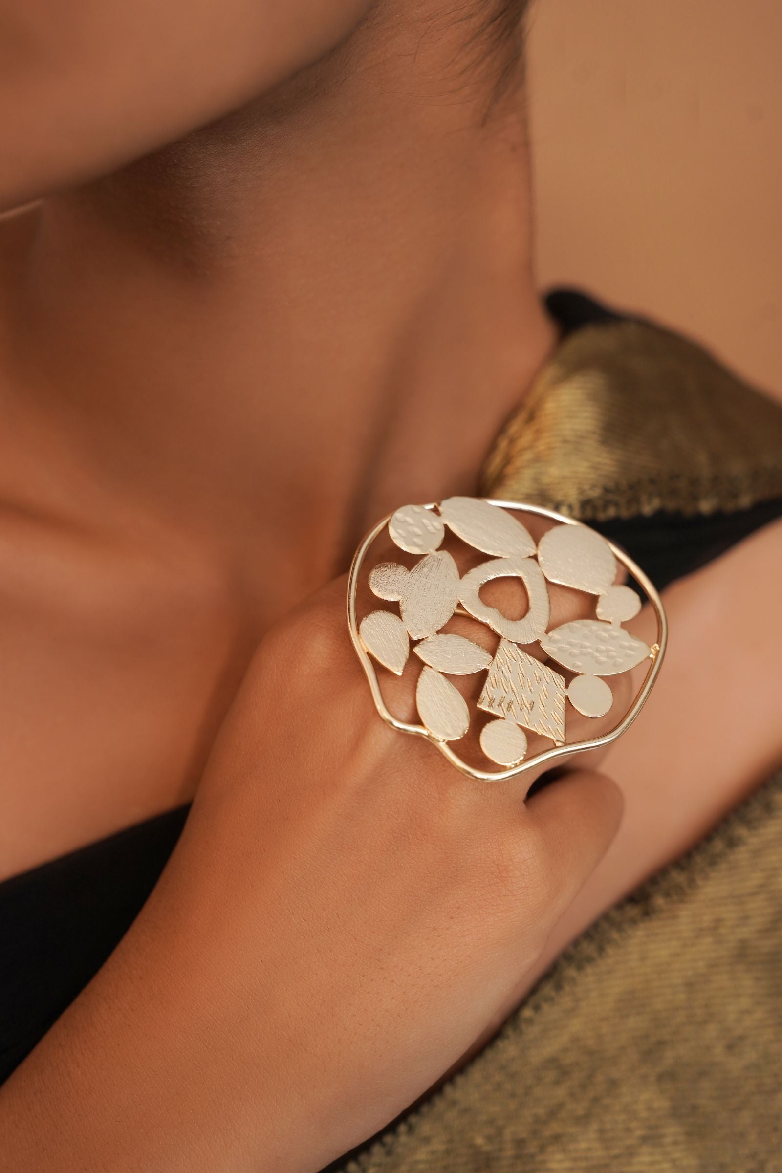 Clara Statement Ring