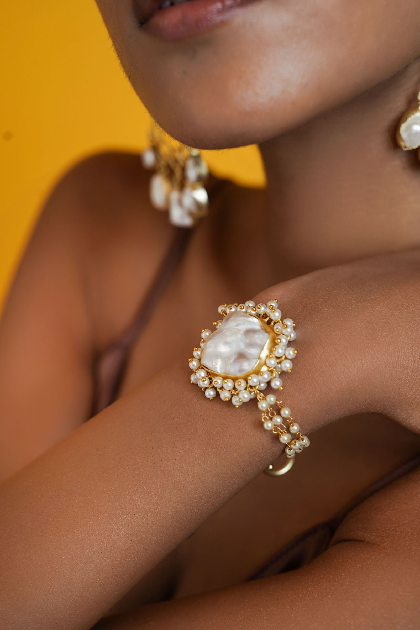 Gauhar Bracelet- Single Pearl