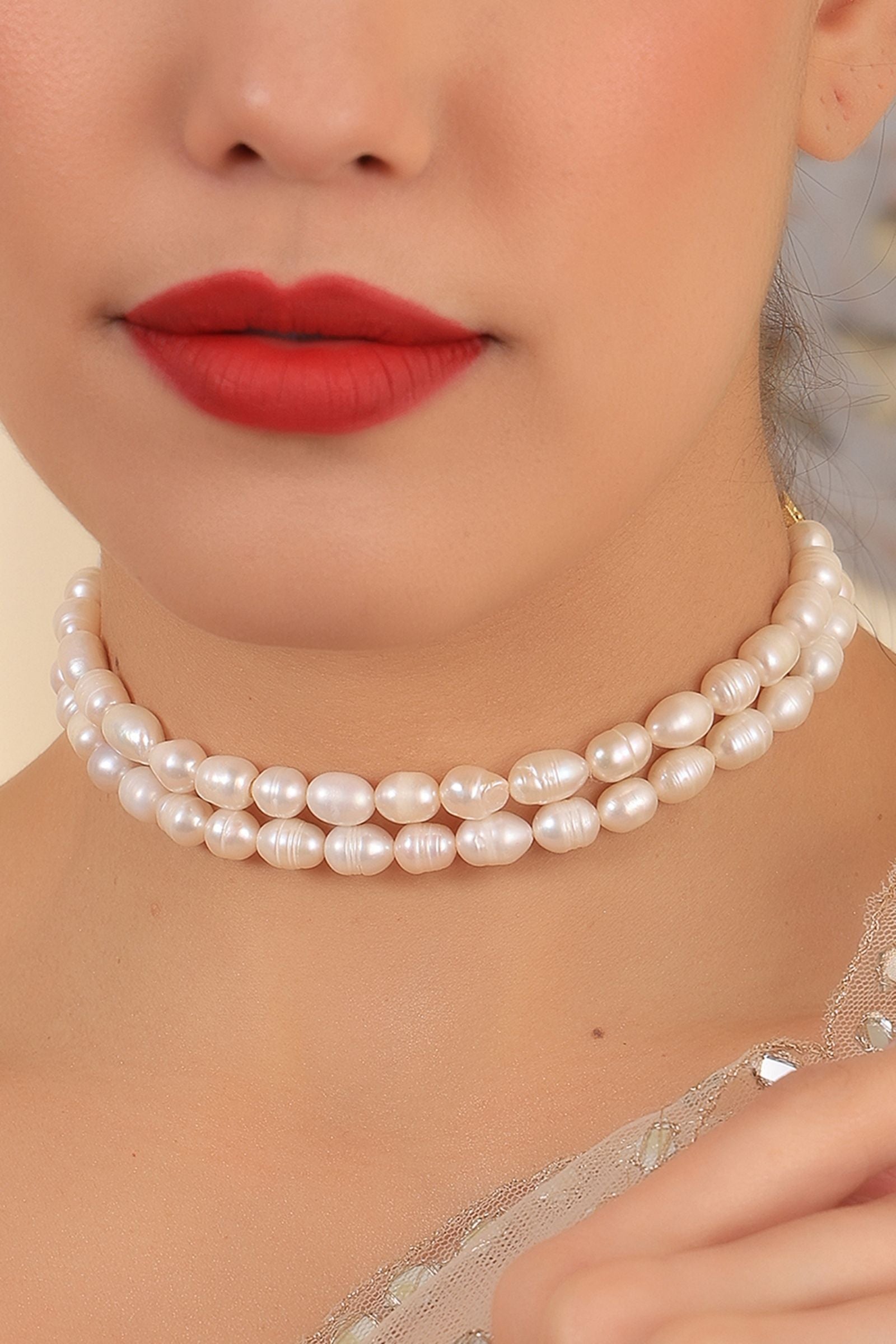 Baroque Beauty Pearl Choker