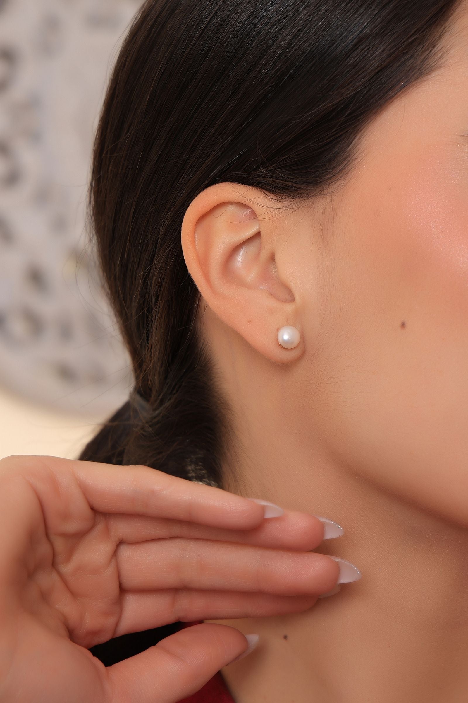 Classic Pearl Studs