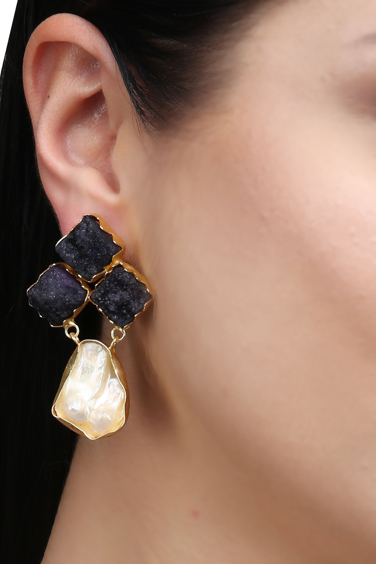 Black Druzy Pearl Statement