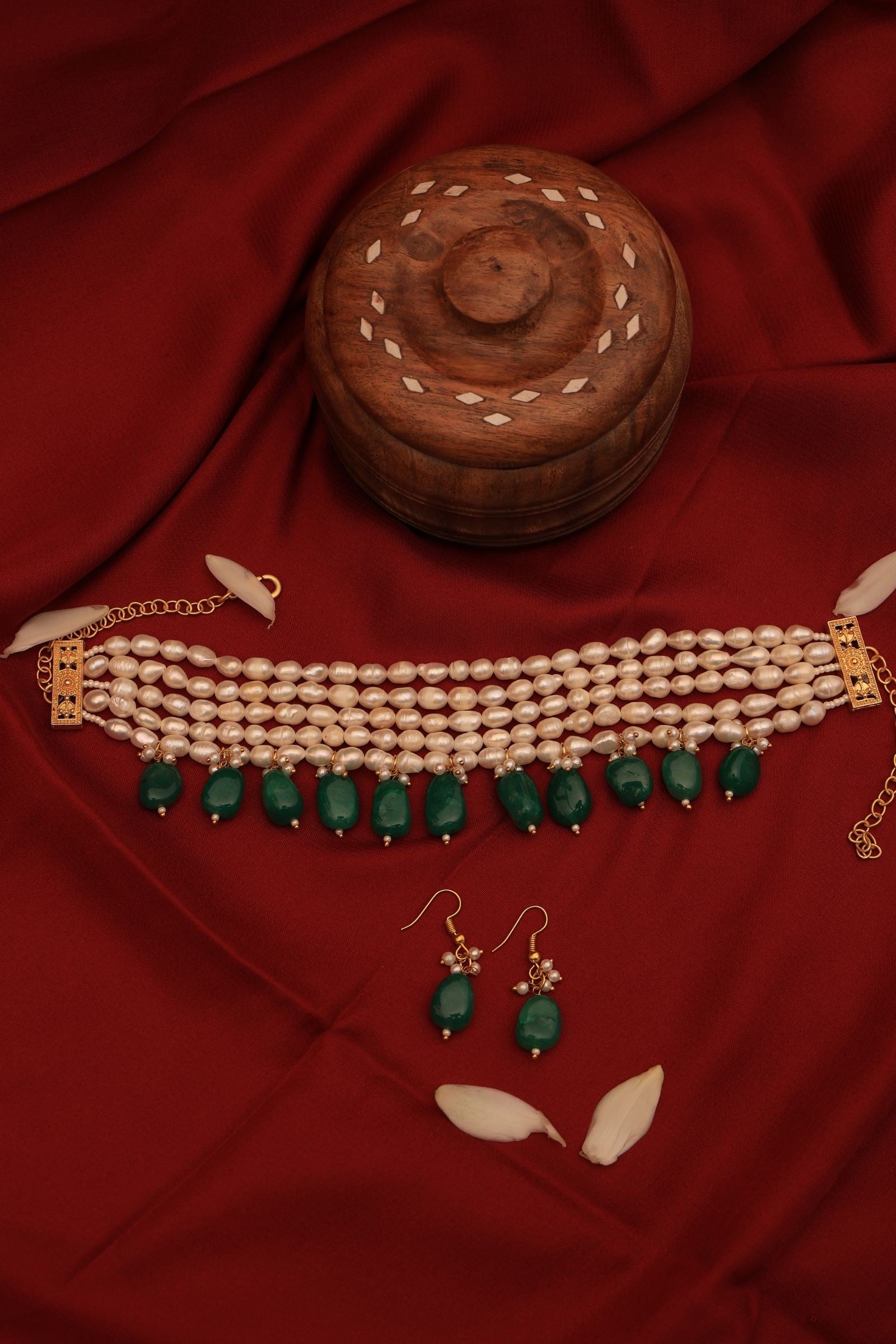 Green Onyx Maharani Pearl Choker Set