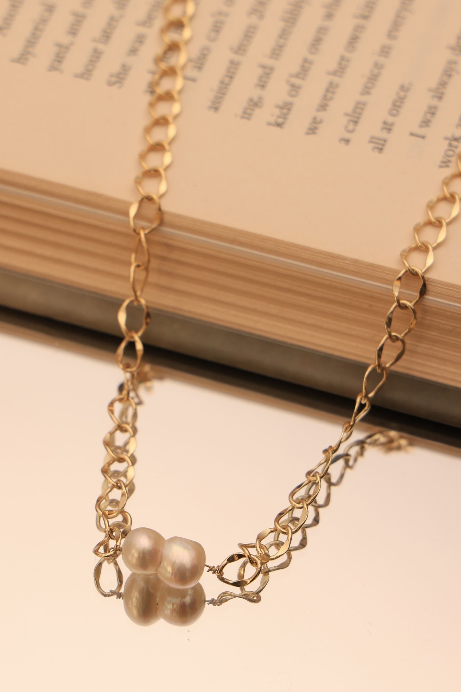 Pearl Chain Choker